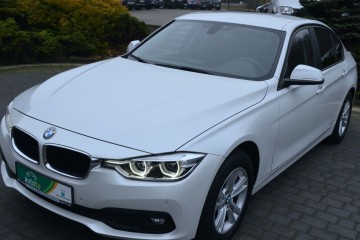 320 D FULL LED Nawigacja Serwisowany